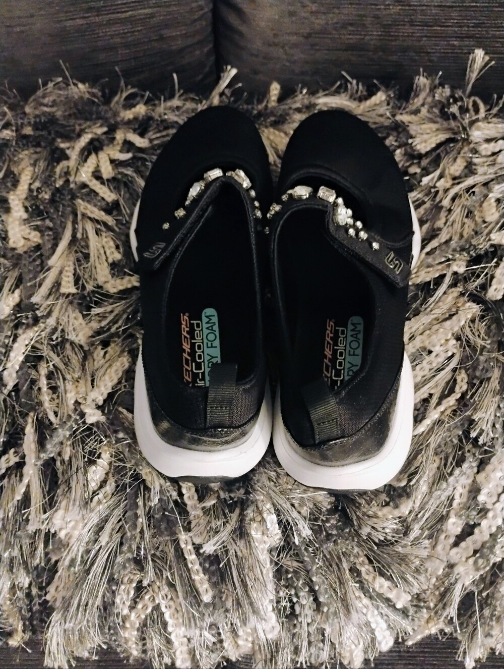 Women's Rare & HTF Like New Blinged Out Skechers Mary Jane Shoes U.S. Size 9 - Picture 4 of 6